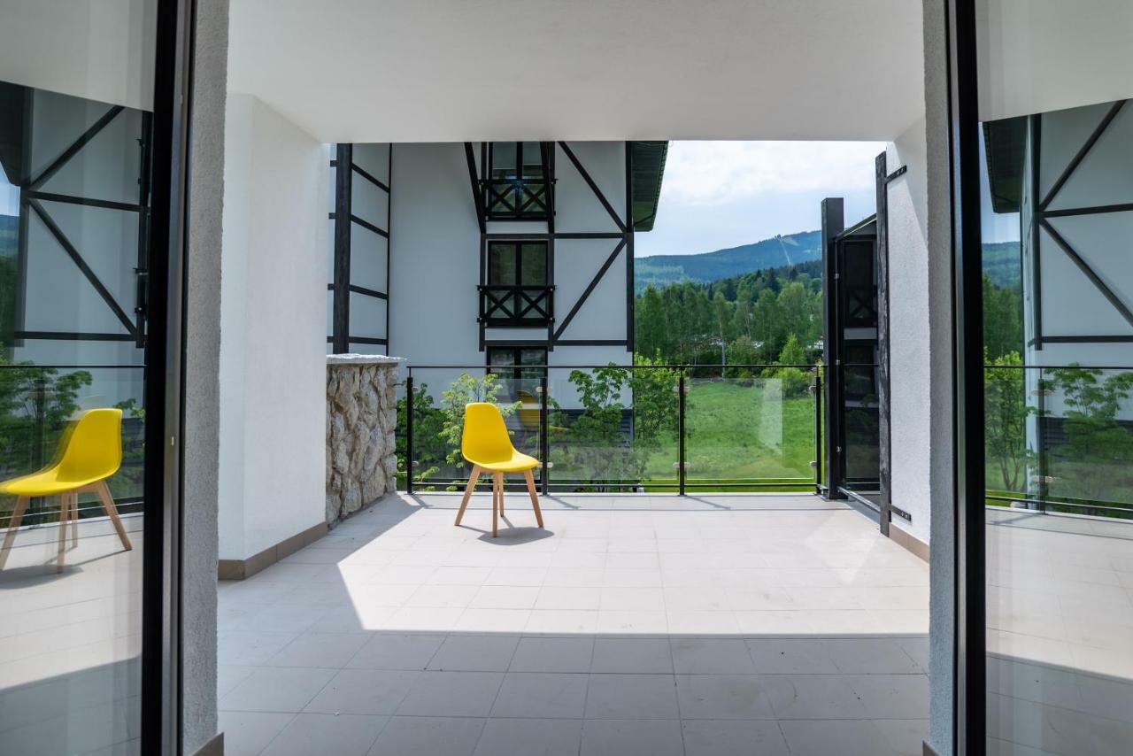 Apartamenty Amira W Kompleksie Apartamenty Piano Swieradow-Zdroj Exterior photo
